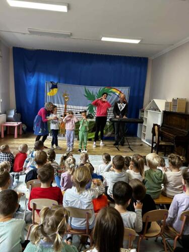 03d61dcc-9fac-4d12-b4ea-551df1aee6fa (Copy)