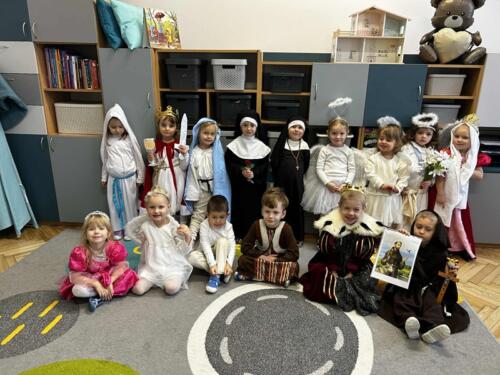 1e149510-90a5-421a-a4fc-51c803dad232 (Copy)