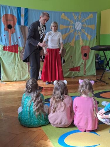 376b5112-830b-4b1c-8e7e-3d0cc4d77e94 (Copy)