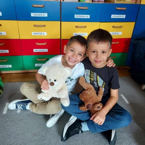 49b362aa-e1d6-46cb-a9a4-43998b092171 (Copy)