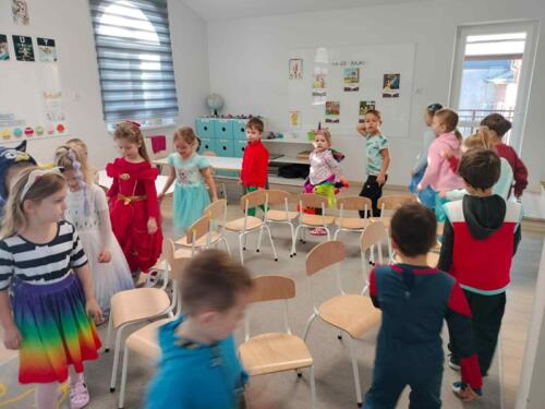 6590d9dc-31ce-4b7f-a3a1-a5587afdc0b6 (Copy)