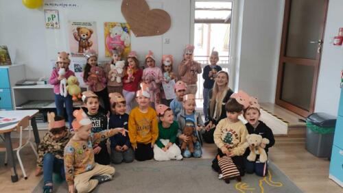 8220da9d-edc8-47a2-9948-ba19dfc3554a (Copy)