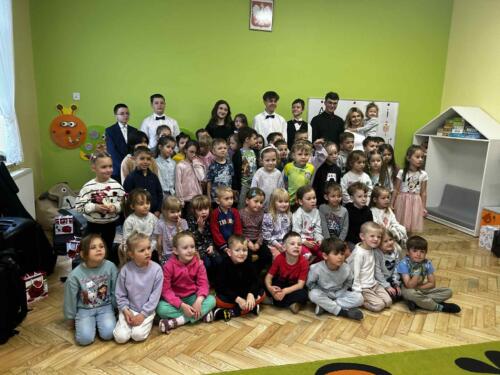 988eb464-68e4-4fd9-a170-f5e5a134e8ce