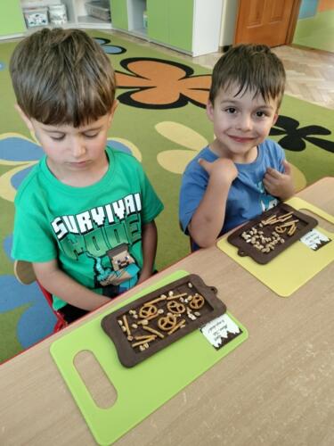 b3ede76b-68ae-43a7-86aa-9fed8c063ee3 (Copy)