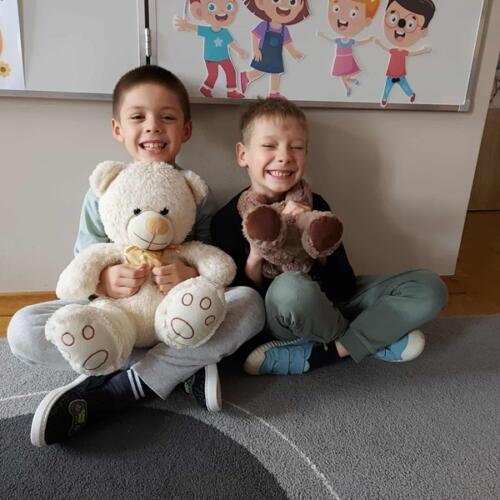 c34f9c0c-80ab-42fb-94dd-29ec72bd6e6d (Copy)