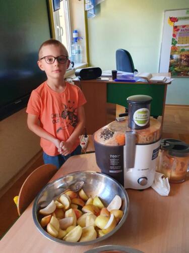 c8684d53-8463-4f85-8a3a-3793dc98d9fb